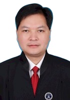 李伟