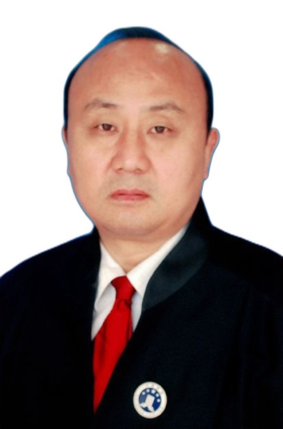 何彬