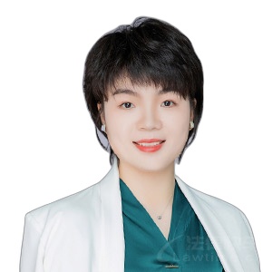 李晶