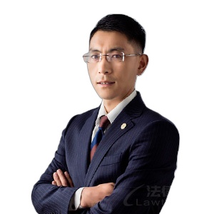 吴卓名